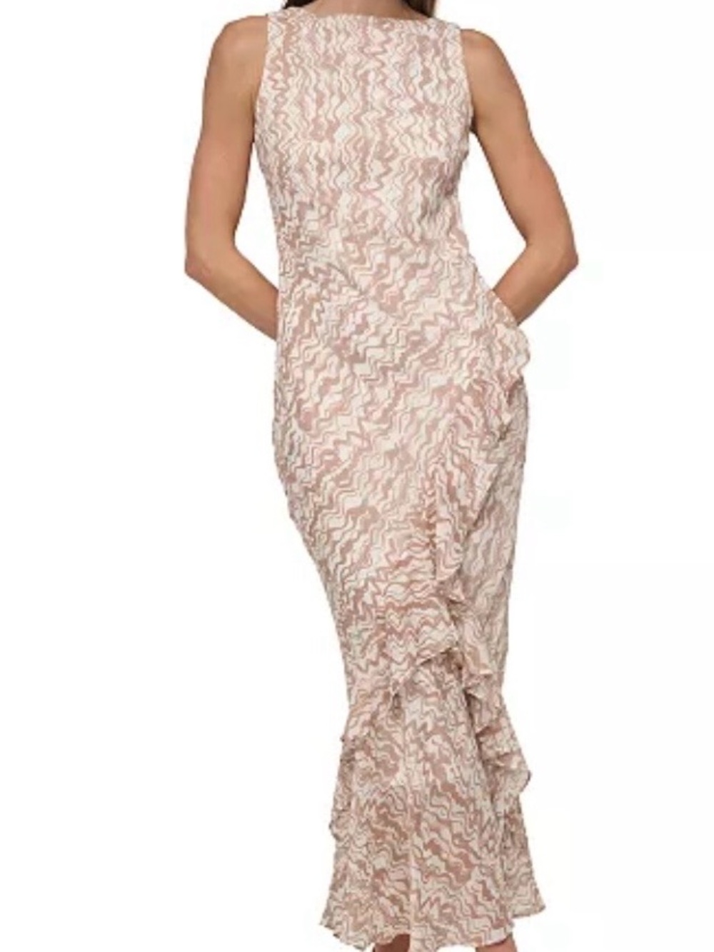Flattering Lace-Effect Ruffle Hem Maxi Dress